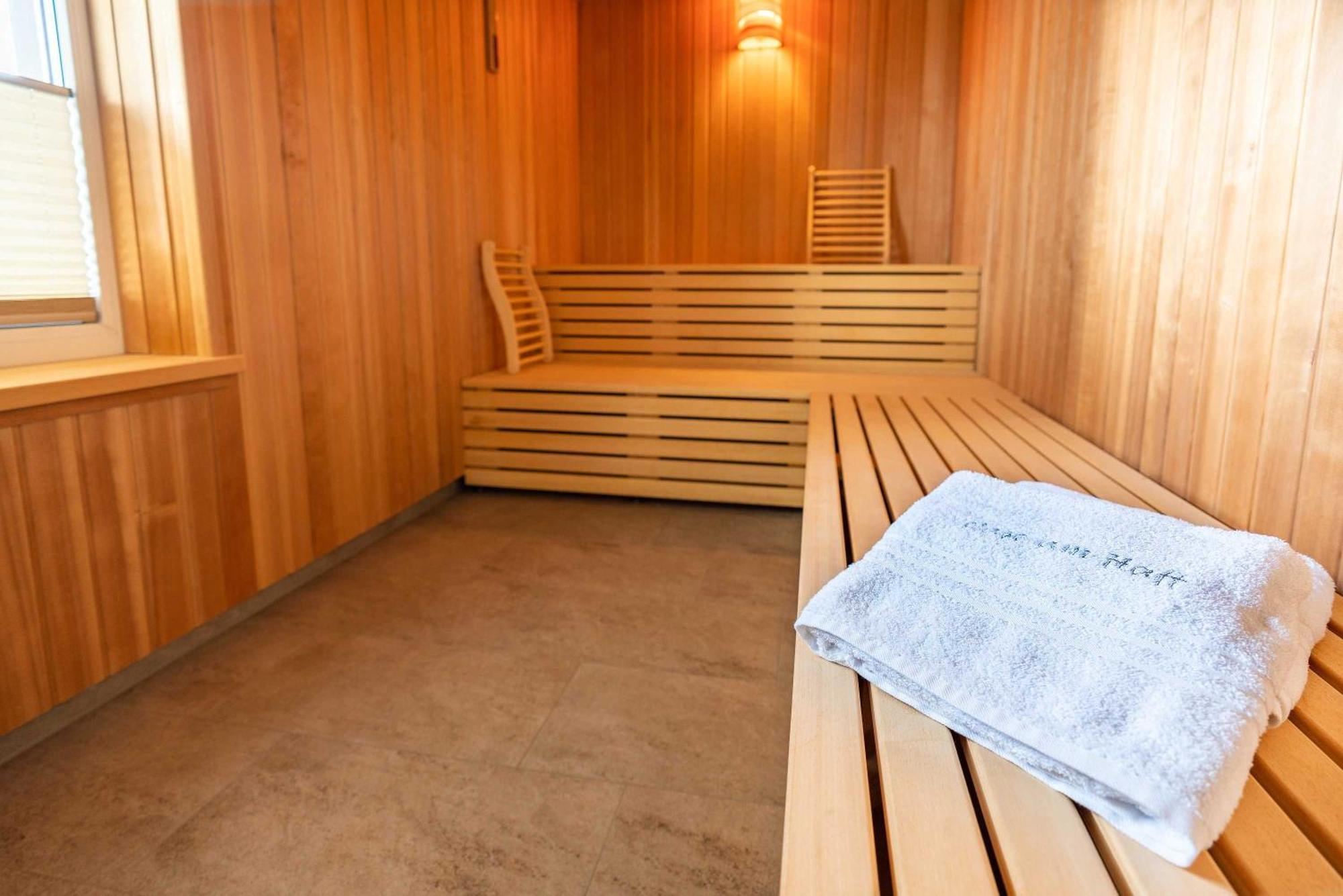 Appartement "Diamant" Mit Penthouseflair - Oase Am Haff Garz  Habitación foto